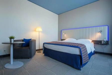 Park Inn by Radisson Stuttgart - 43