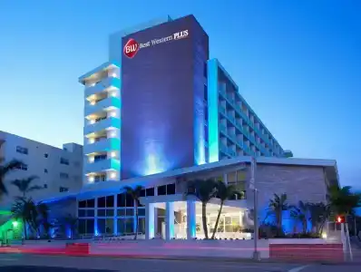 Best Western Plus Atlantic Beach Resort - 25