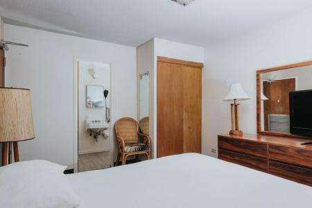 Royal Grove Waikiki - 39