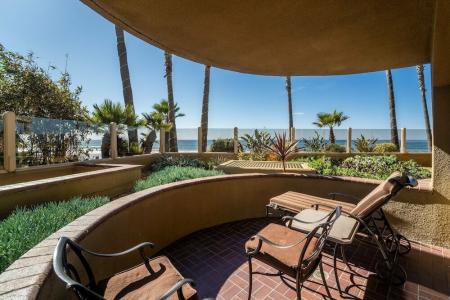 Pacific Terrace - 32