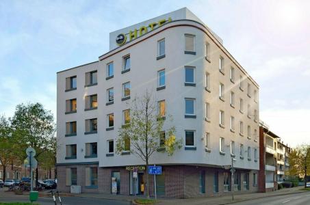 B&B Dusseldorf City-Sud - 67