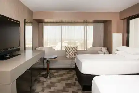 Beverly Hills Marriott - 5