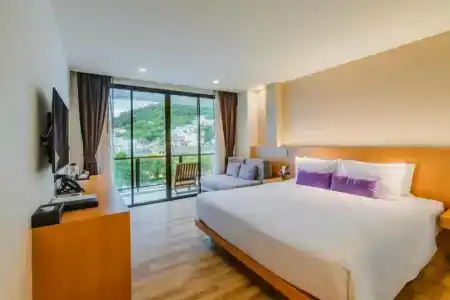The Lunar Patong - SHA Certified - 23