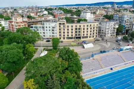 Panorama - Free EV Charging Station - 40