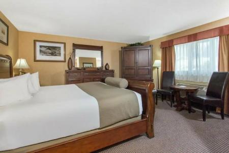 Canmore Inn & Suites - 79