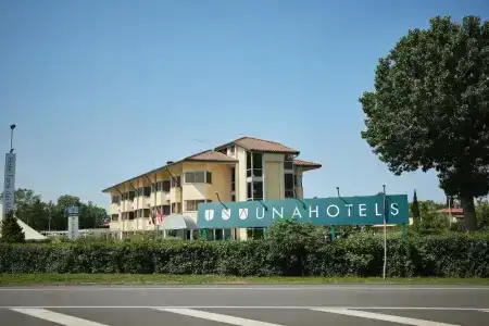 UNAHOTELS Forte Dei Marmi - 3