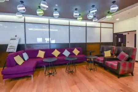 Premier Inn Dubai Al Jaddaf - 14