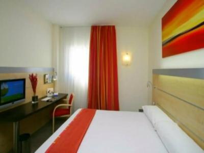 Holiday Inn Express Malaga Airport, an IHG - 7