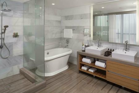 The Gabriel Miami Downtown, Curio Collection by Hilton - 51