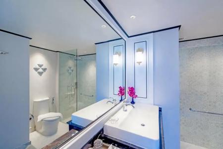 Courtyard by Marriott Phuket Town - 85