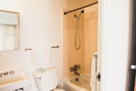 Royal Grove Waikiki - 91