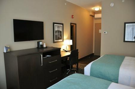 Best Western Plus Montreal - 24