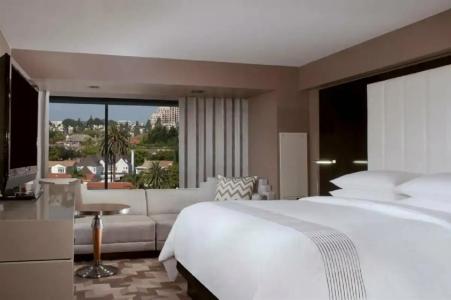 Beverly Hills Marriott - 7