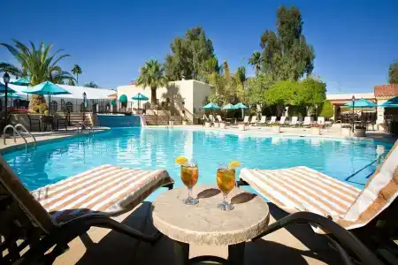 The Scottsdale Plaza Resort & Villas - 6