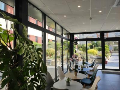 Novotel Suites Paris Montreuil Vincennes - 9