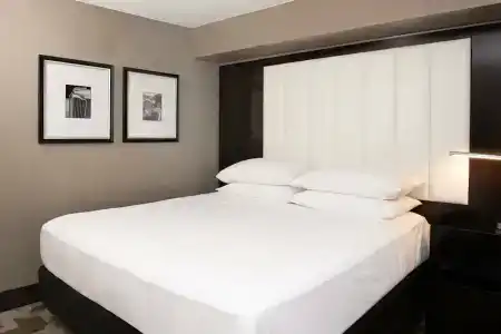 Beverly Hills Marriott - 1