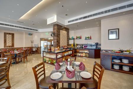 Golden Tulip Al Barsha - 14