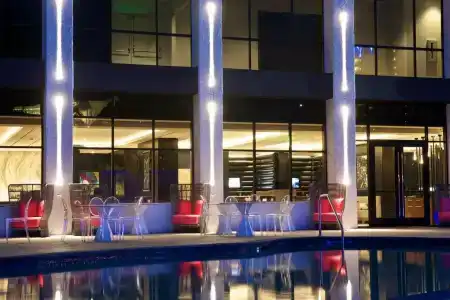 Beverly Hills Marriott - 4