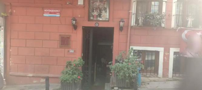 Corner Hot - 42