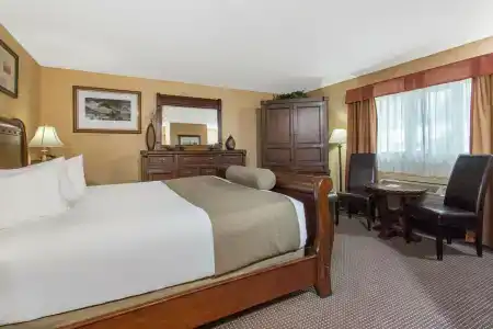 Canmore Inn & Suites - 6