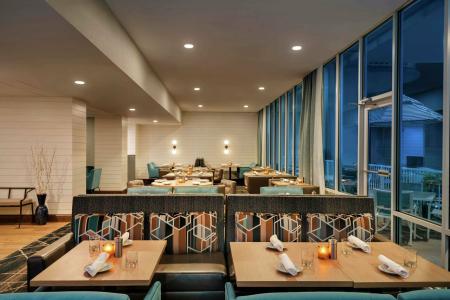 DoubleTree by Hilton Ocean City Oceanfront - 76