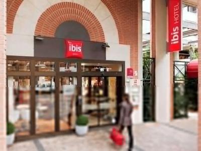 ibis Lille Centre Gares - 51