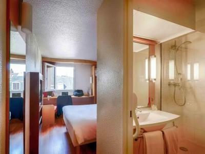 B&B Rouen Centre Rive Droite - 95