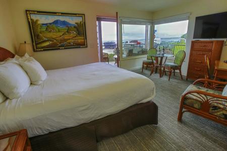 Pantai Inn - 58