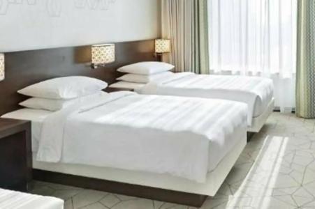 Hyatt Place Dubai Baniyas Square - 16