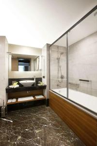 DoubleTree By Hilton Istanbul - Old Town - 70