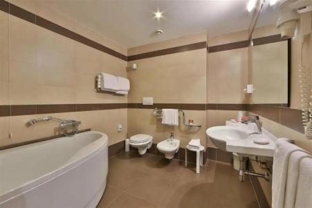 Best Western Grand Guinigi - 54