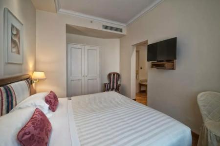 B&B Firenze Laurus Al Duomo - 98