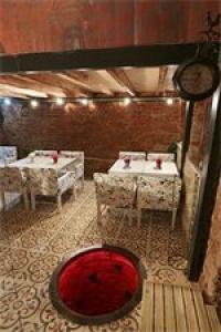 Corner Hot - 59