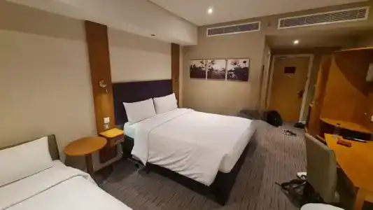 Premier Inn Dubai Al Jaddaf - 41