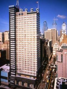 Loews Philadelphia - 54