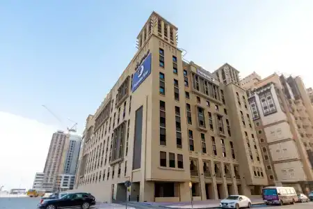 Premier Inn Dubai Al Jaddaf - 3