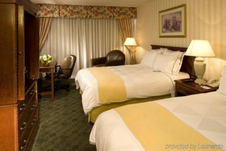 DoubleTree by Hilton Fresno Convention Center - 45