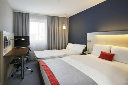 Holiday Inn Express Frankfurt Messe, an IHG - 49