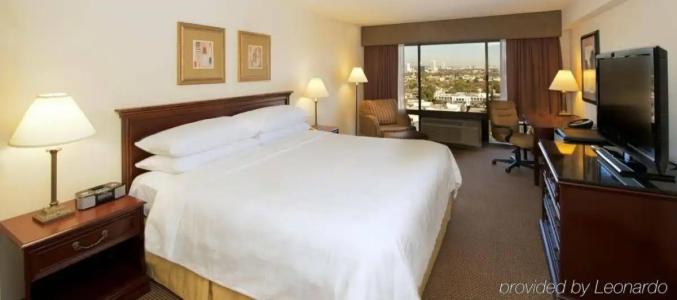 Beverly Hills Marriott - 14