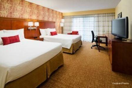 Courtyard by Marriott Fresno - 45