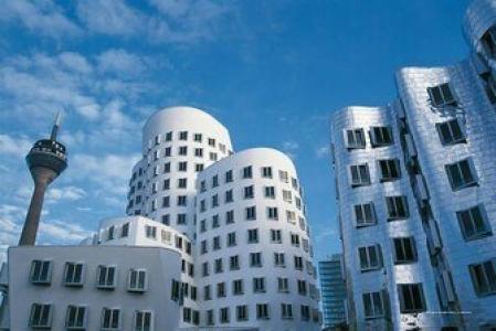 Courtyard by Marriott Dusseldorf Seestern - 6