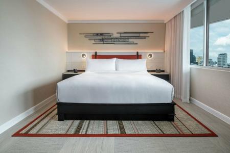 DoubleTree by Hilton Bangkok Ploenchit - SHA Plus Certified - 15