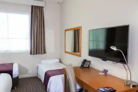 Premier Inn Abu Dhabi Capital Centre - 17