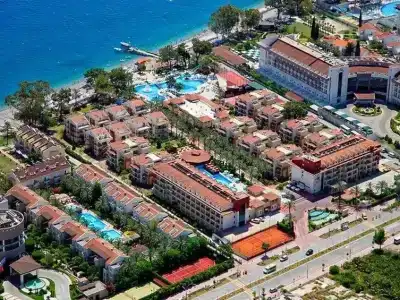 Crystal Aura Beach Resort & Spa - Ultimate All Inclusive - 8