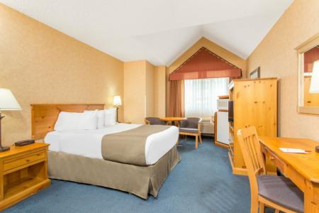 Canmore Inn & Suites - 40