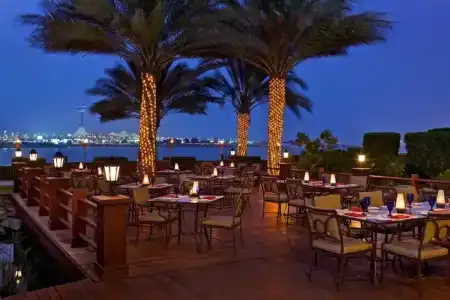 Radisson Blu & Resort, Abu Dhabi Corniche - 7