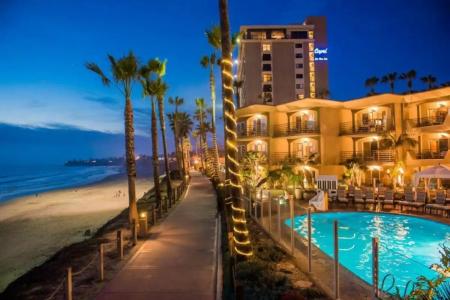 Pacific Terrace - 84