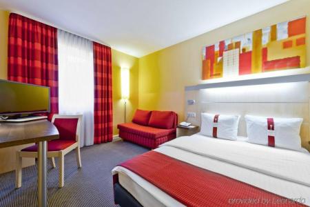 Holiday Inn Express Frankfurt Messe, an IHG - 5