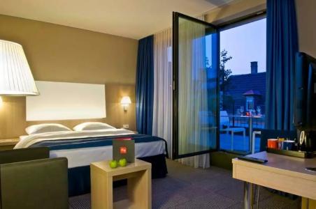 Park Inn by Radisson Stuttgart - 19