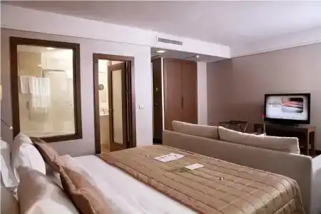 Ramada By Wyndham Istanbul Taksim - 64